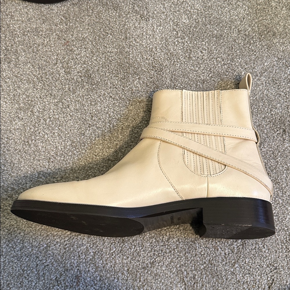 EUC Tory Burch T-Hardware Chelsea Boots in Dulce de Leche size US 10.5 - Picture 6 of 16